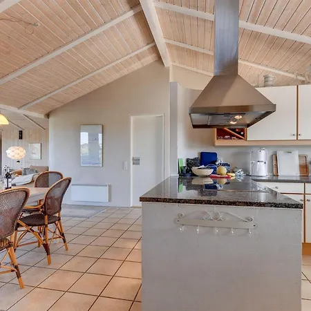 Rink - 150m From The Sea By Interhome